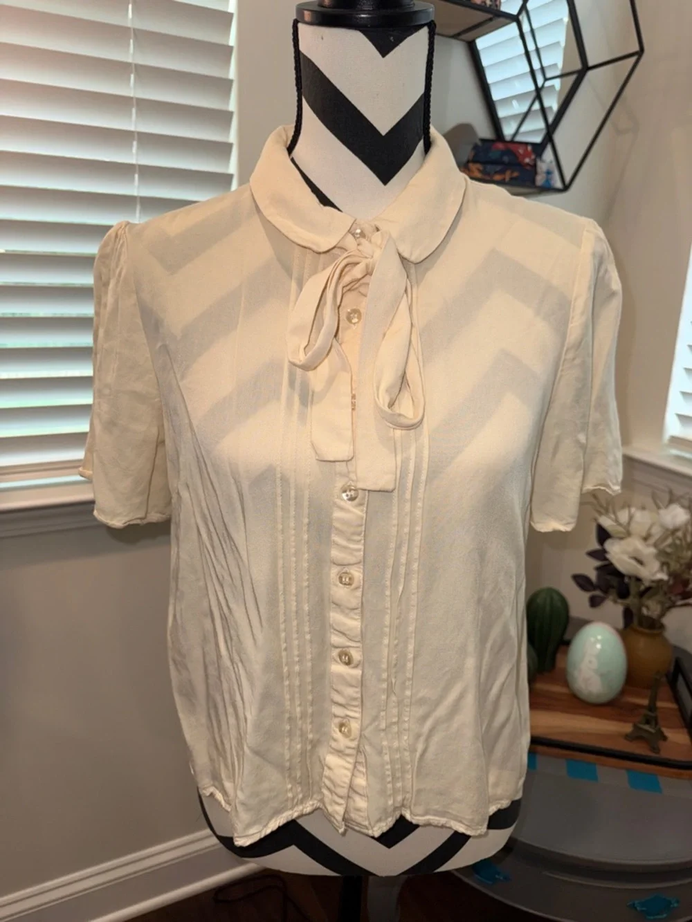 Modcloth Princess Highway Cream Button Down Pleated Bow Blouse - Picture 2 of 10